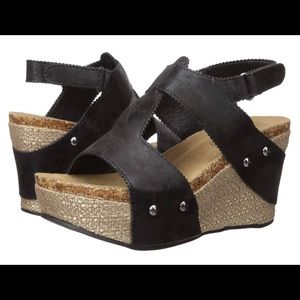 Black Volatile Wedges (NWOT) size 7